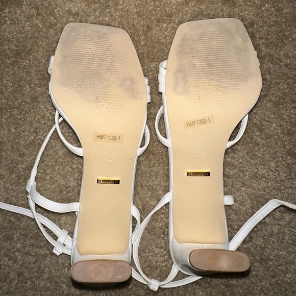 Hello Molly White Strappy Heels 7.5 - Picture 7 of 7